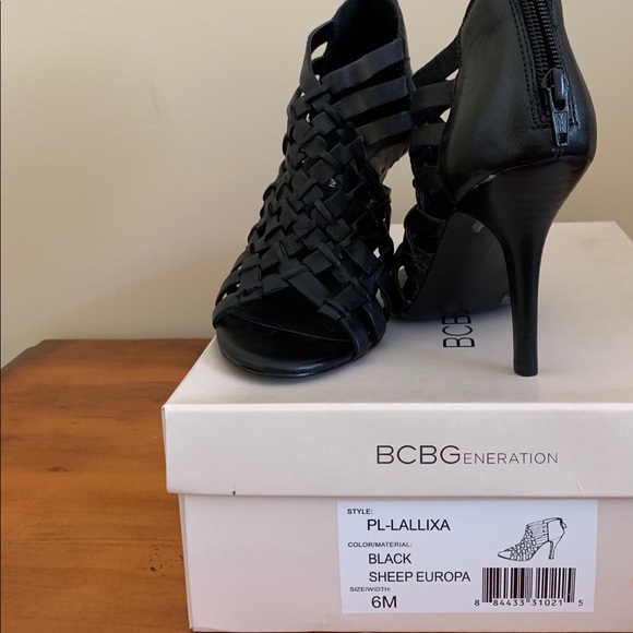 BCBGeneration Black pumps 6 - Picture 5 of 6